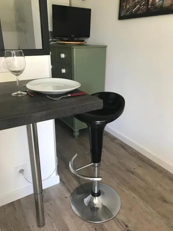 Joli Studio/T1 Rennes (Adults Only)
