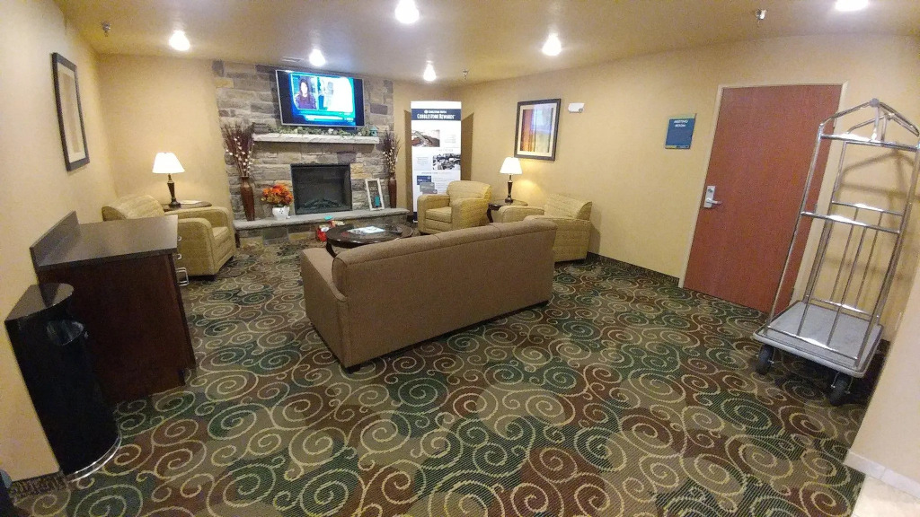 Cobblestone Inn & Suites-Kersey