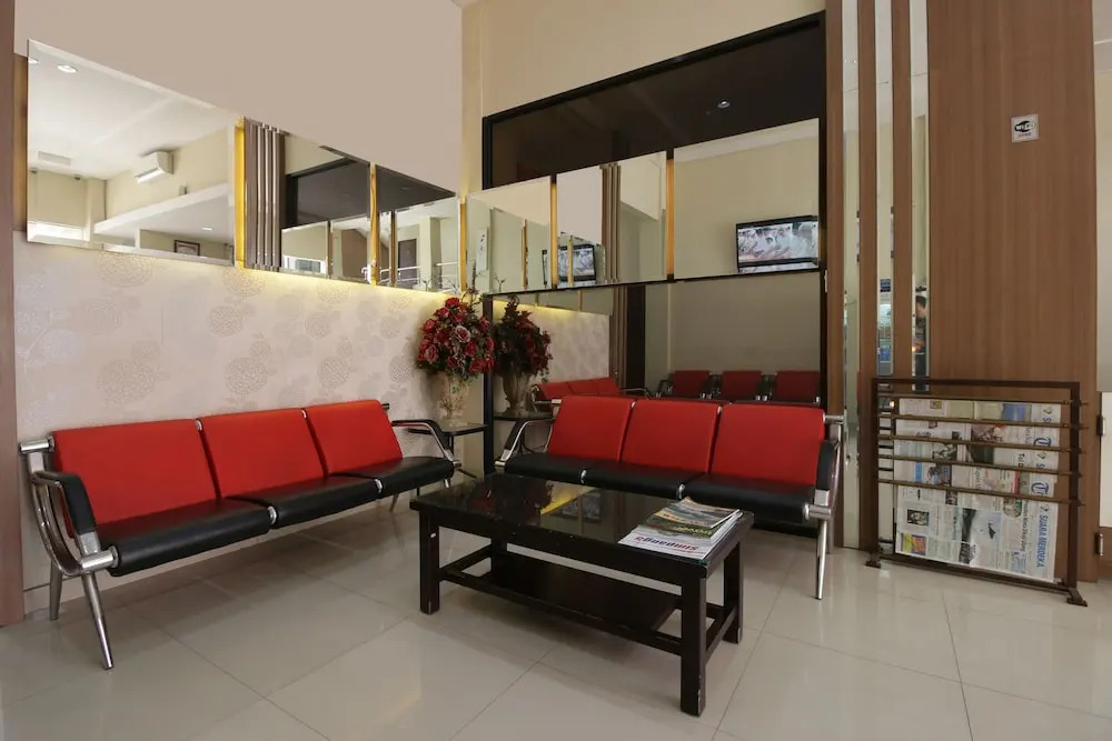 Airy Bandara Ahmad Yani Anjasmoro Raya 74 Semarang