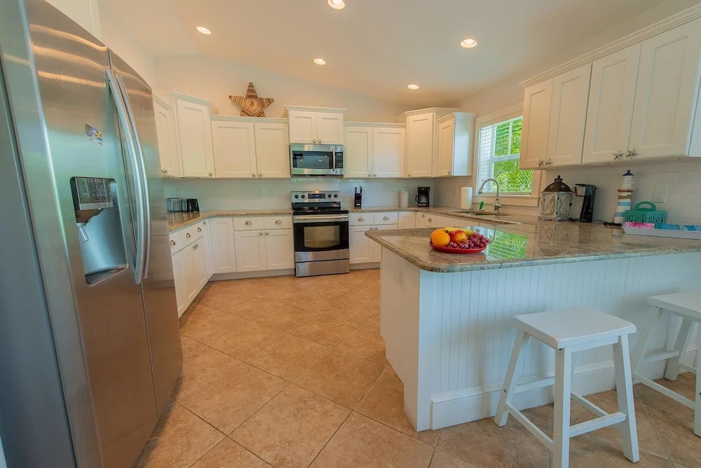 Hawaiian Tide Apartment 3
