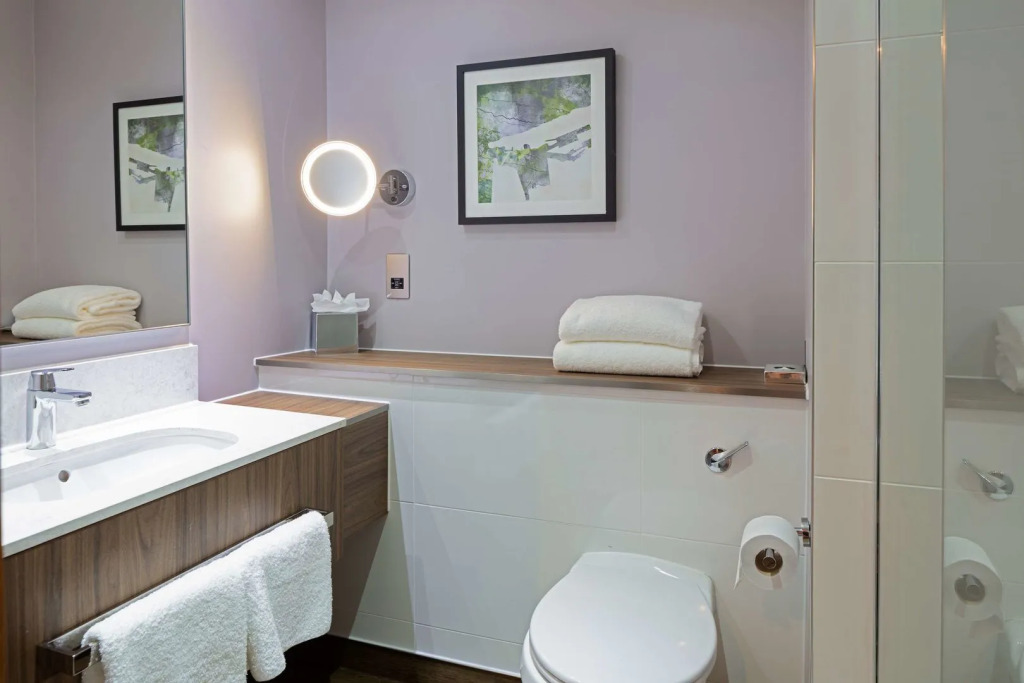 DoubleTree by Hilton Edinburgh Airport