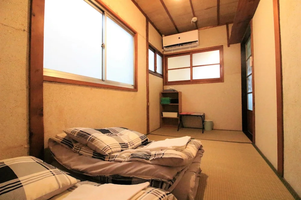 ura Yadokari House
