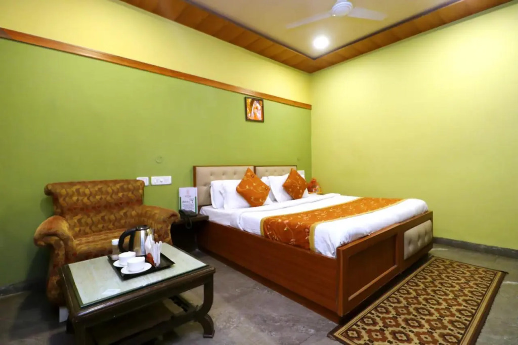 Hotel Seven- Center of City Chandigarh