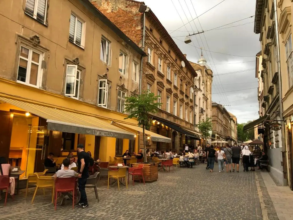 ROMANTIC Apartments- in Historical Center
