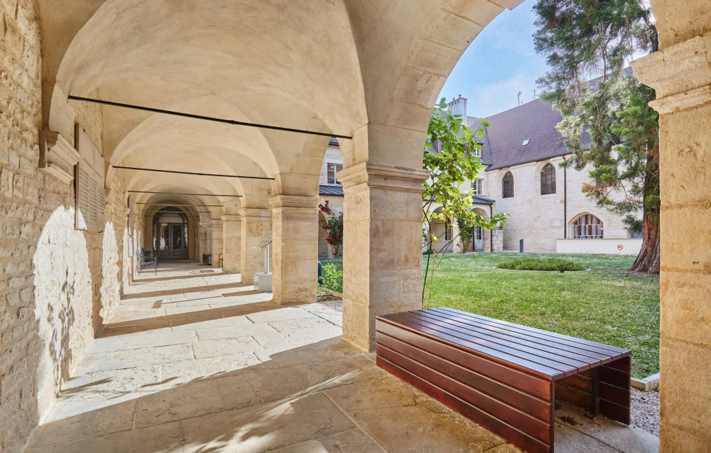Apparthôtel Odalys City - Dijon Centre Les Cordeliers
