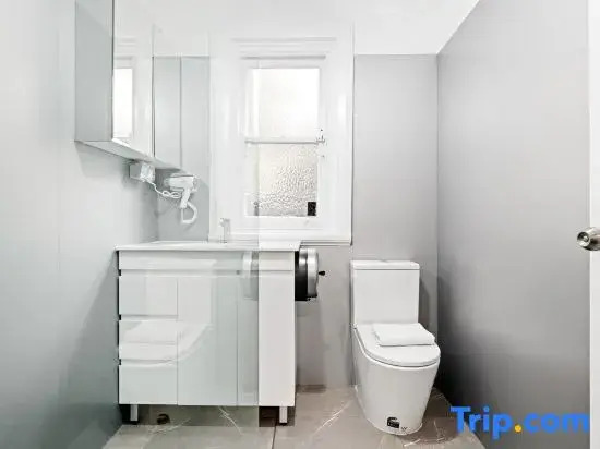 Peaceful Room – Near Transit, Shops & Maroubra Beach