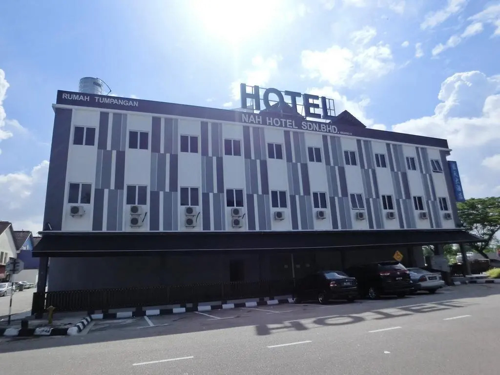 Nah Hotel