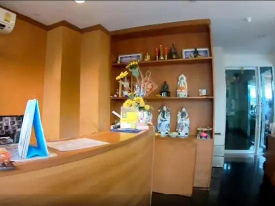 OYO 1097 Thep Apartment