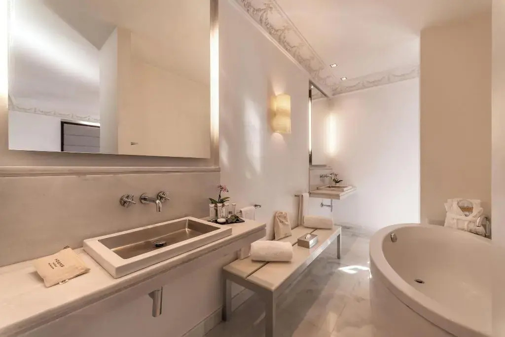 Hospes Puerta de Alcalá, a Member of Design Hotels