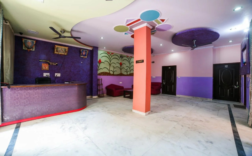 OYO 22941 Hotel D Square