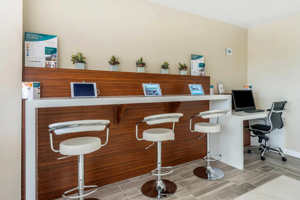 Quality Inn & Suites Kissimmee near Main Gate