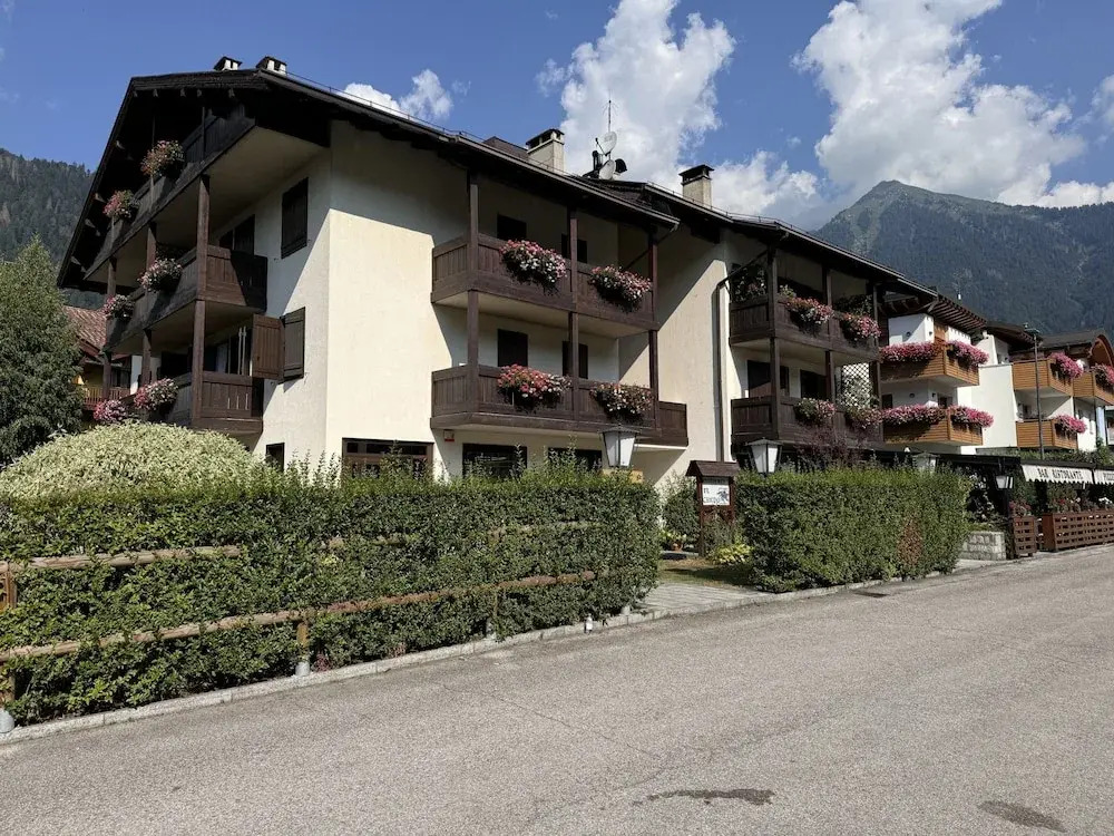 018 Bilocale in Centro Pinzolo
