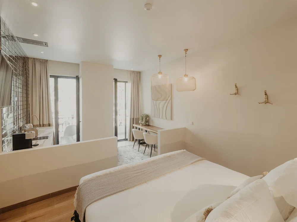 Silken Comfy Studios Hotel