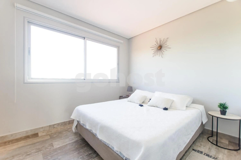 Tranquilo y cómodo apartamento en Villa Morra 2D006