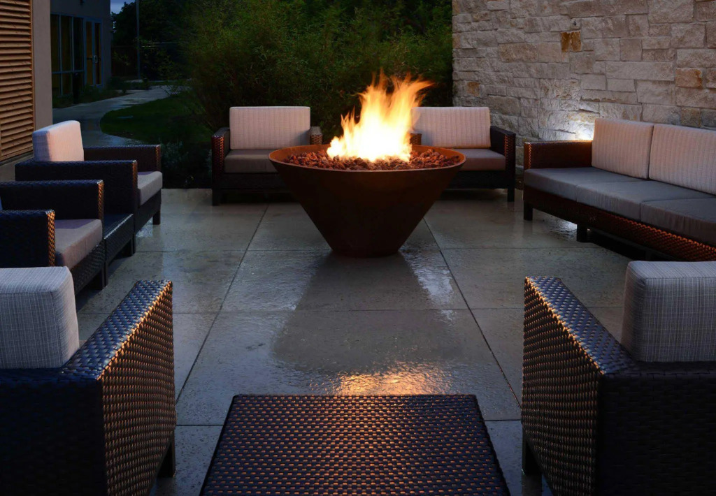Courtyard by Marriott Dallas Plano/The Colony