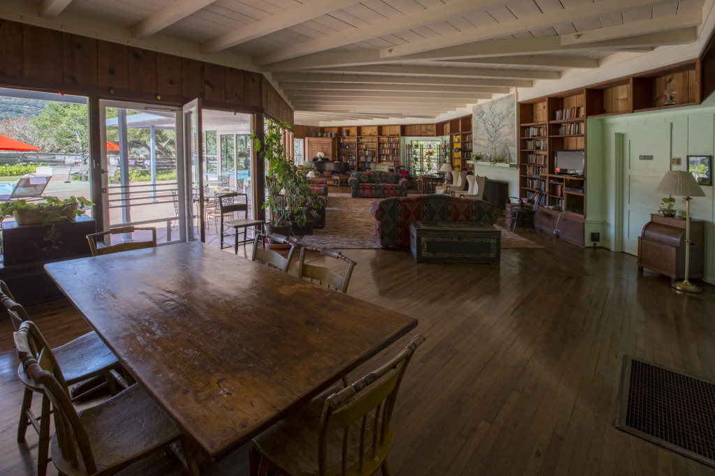 The Blue Sky Lodge