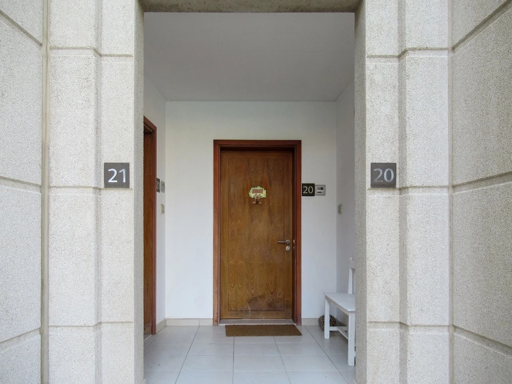 Spectacular 2BR in Upscale Burj Khalifa District