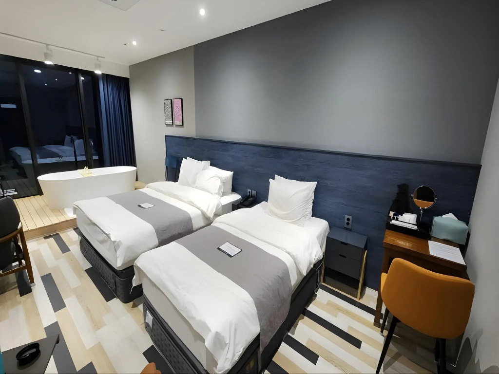 Galaxy Hotel