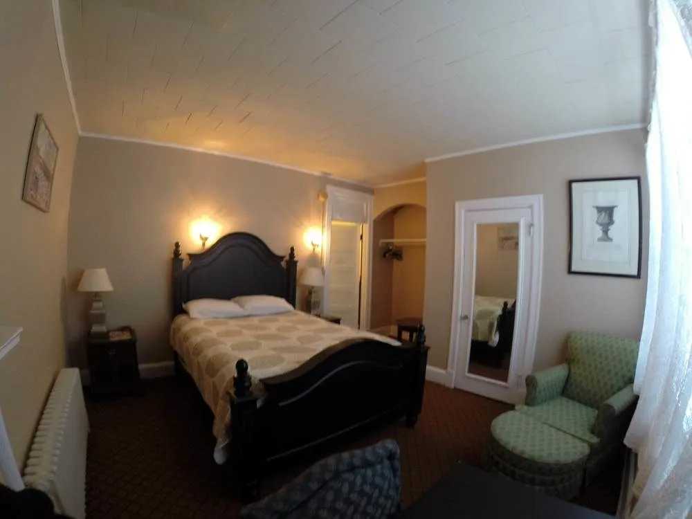 Kalorama Guest House