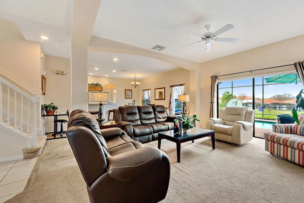 South Facing: Green Views & Gated Facilities