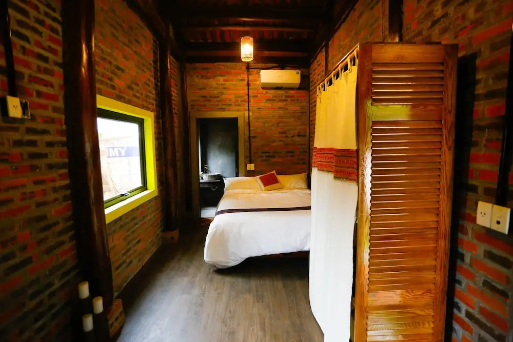 Bis House