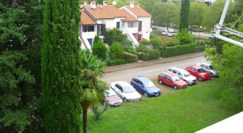 Apartment Cervar 1