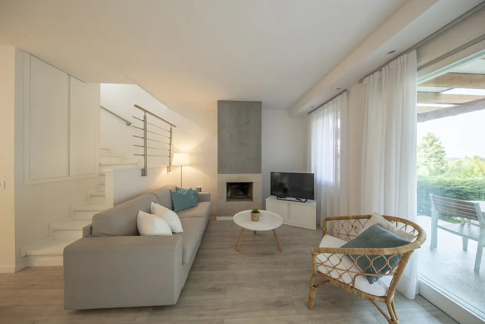 Italia Living Villa