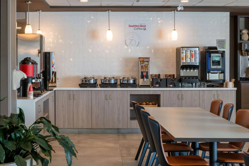 Wingate by Wyndham Kanata West Ottawa