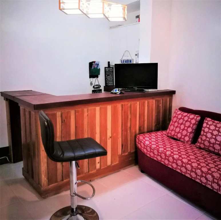 8th Street Hostel