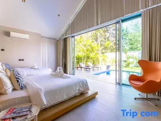 Large Private Pool Villa with 7 Bedrooms (7B)