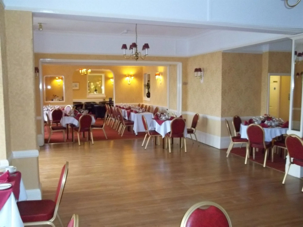 Palm Court Hotel