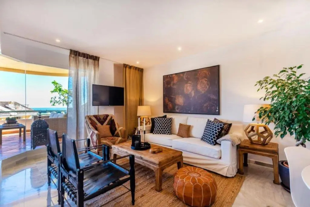 4 bedroom luxury duplex with sea views by Puerto Banus