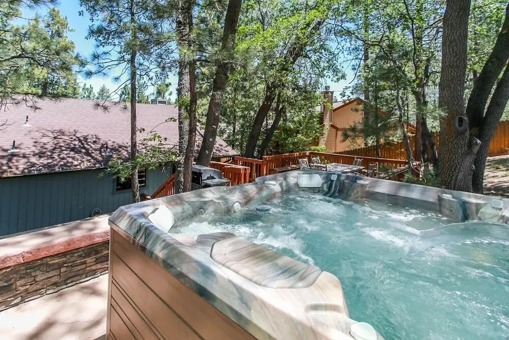1867- Diamond Houzz 3 Bedroom Home by Redawning