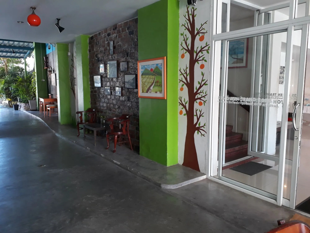 S2S Queen Trang Hotel