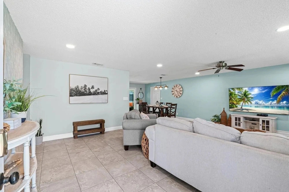 Vilano Beach I Ocean - Private Pool - Fire Pit 3 Bedroom Home