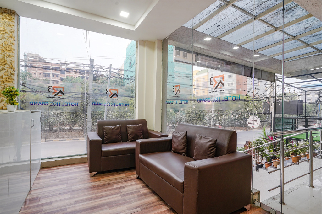 Fabhotel Jkc Grand