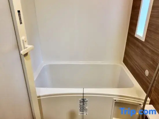 「Jiayi」2-10 people 2 bedrooms 2 bathrooms 1 bathroom 1 living room 1 kitchen 1 garden