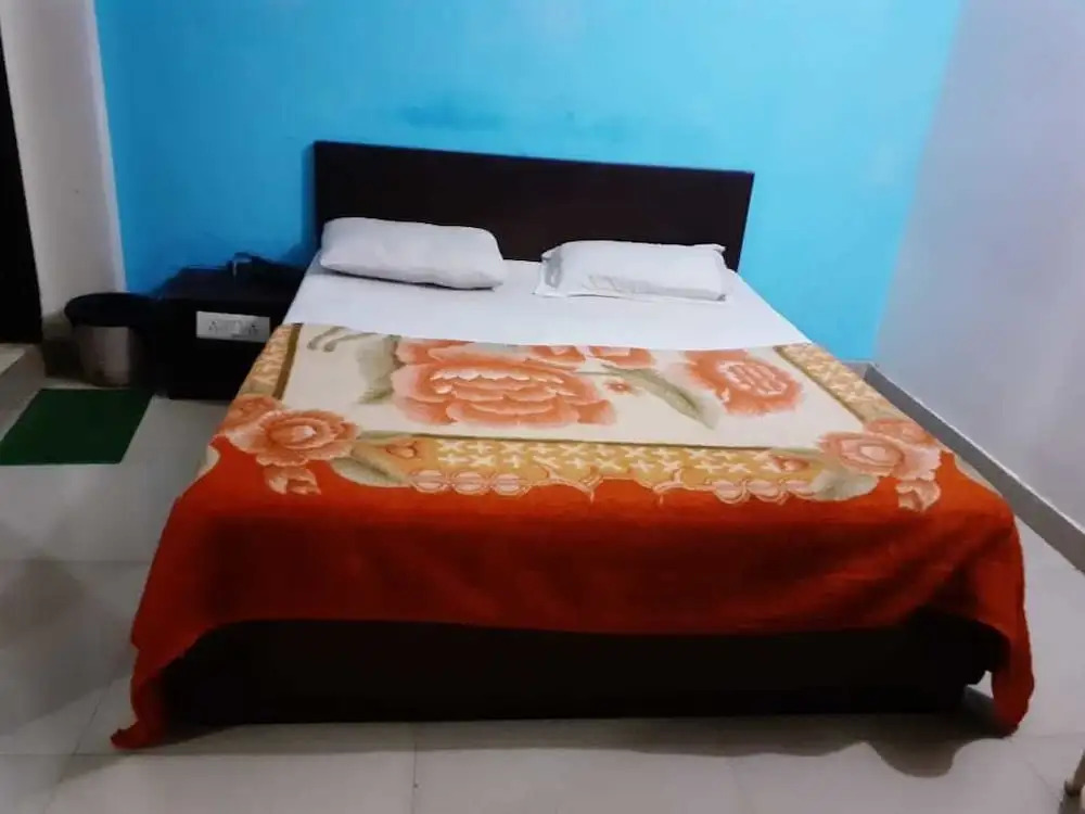 Hotel Pooja Palace