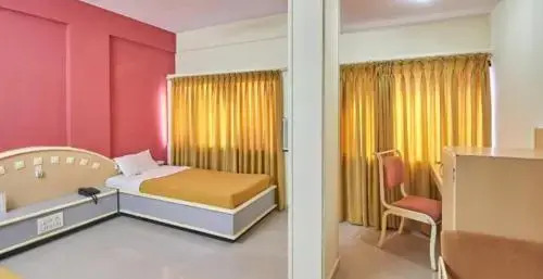 Aditya Hotel