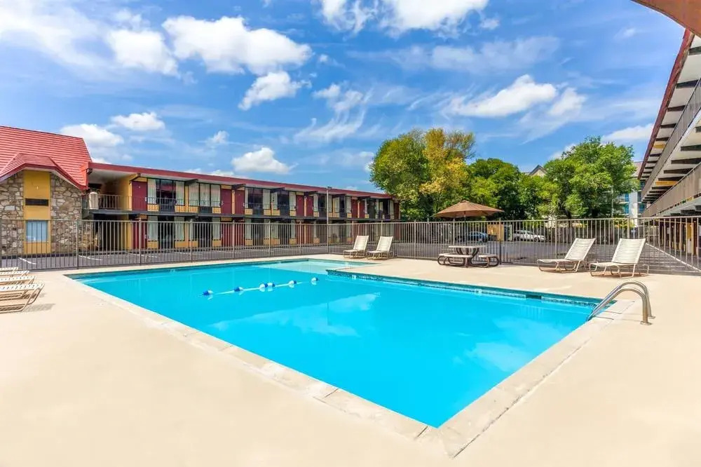Days Inn Pigeon Forge South