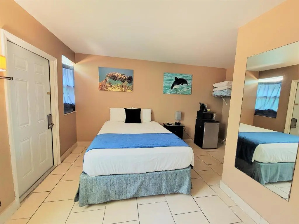 Looe Key Reef Resort and Dive Center