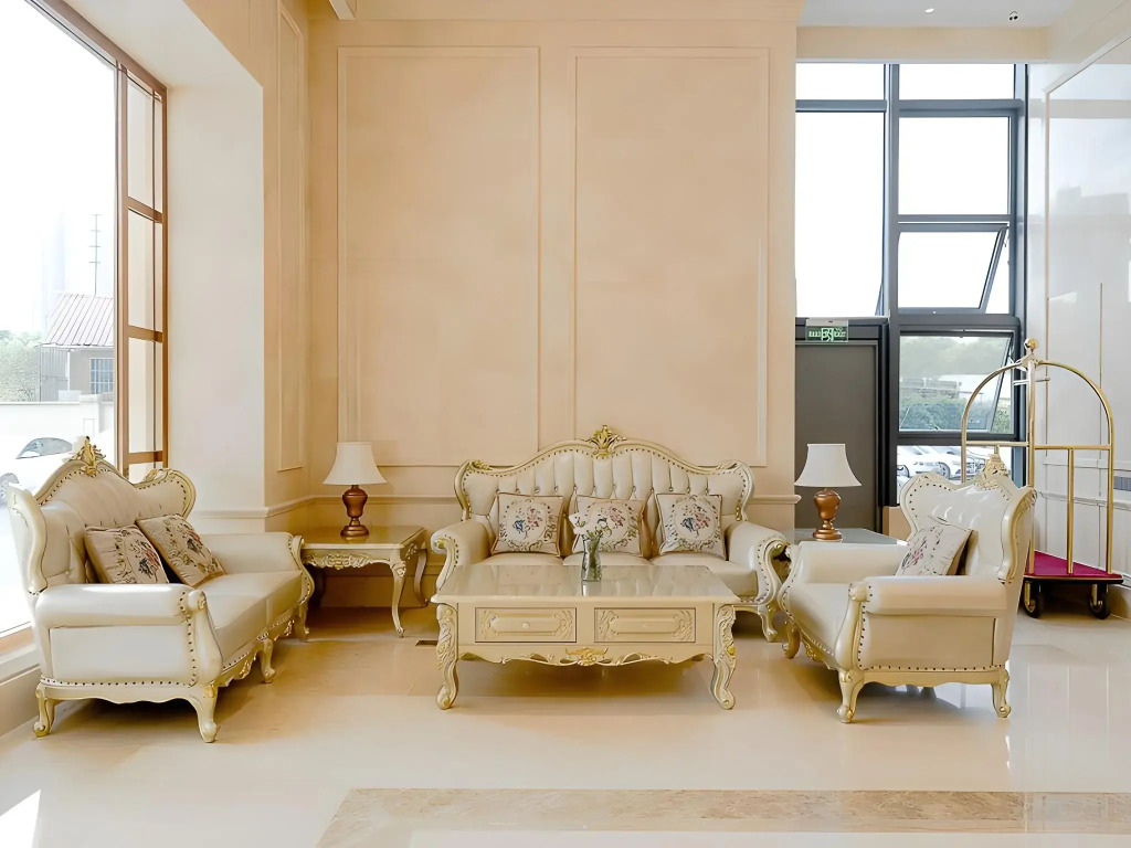 Vienna International Hotel (Wuhan Miaoshan Institute of Technology)