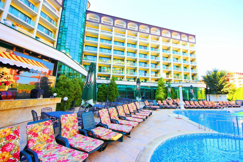 Menada Miramar Palace Apartments