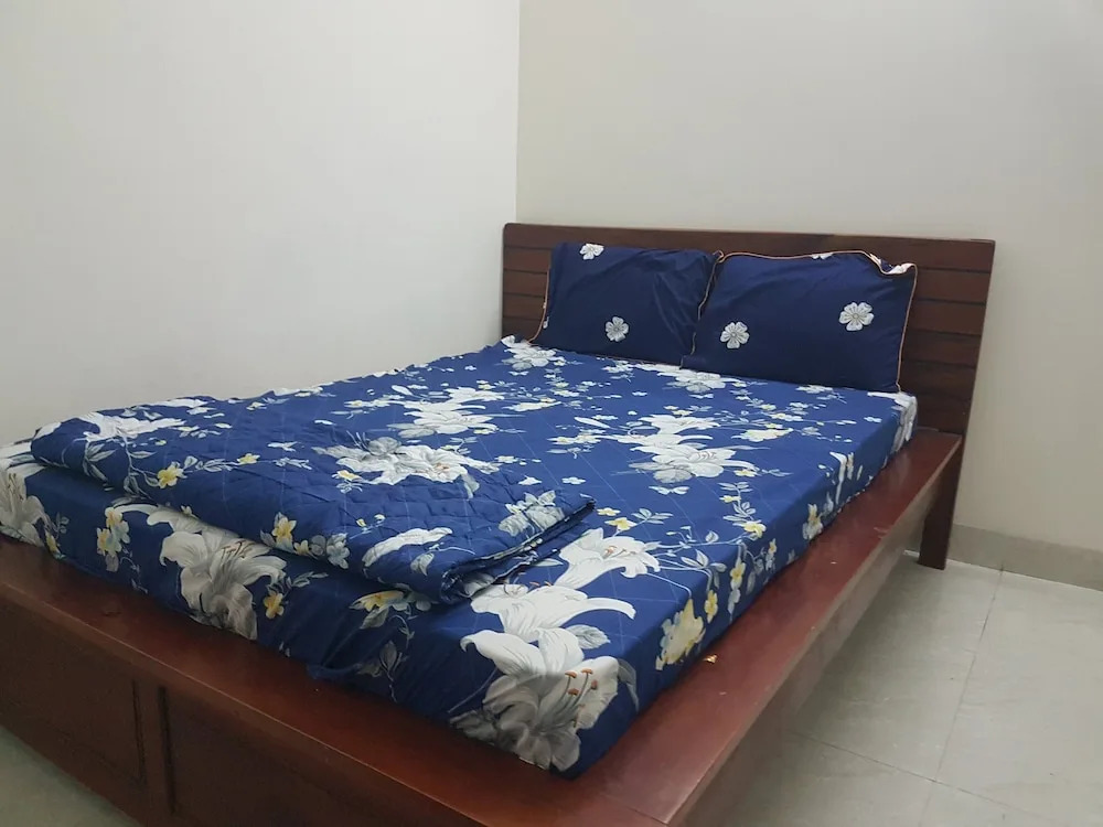 Yen Ngoc by OYO Rooms