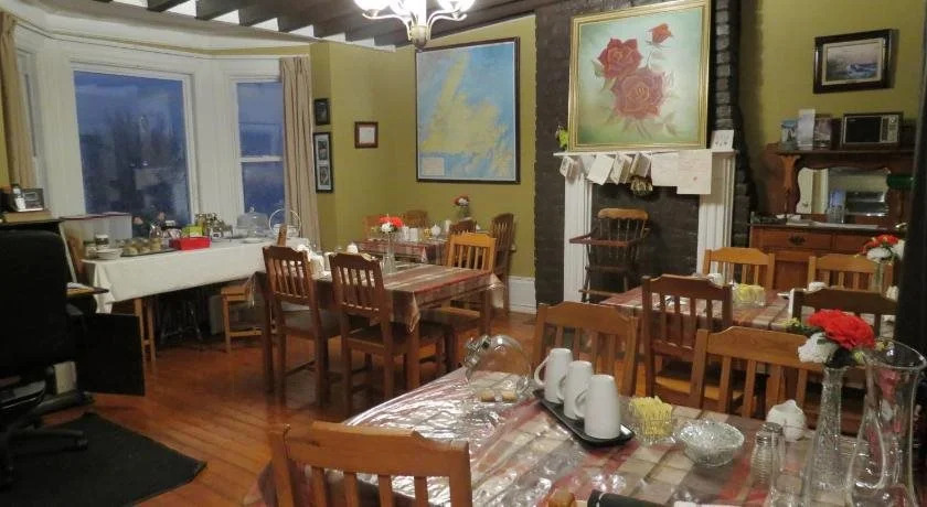 The Roses Heritage Inn