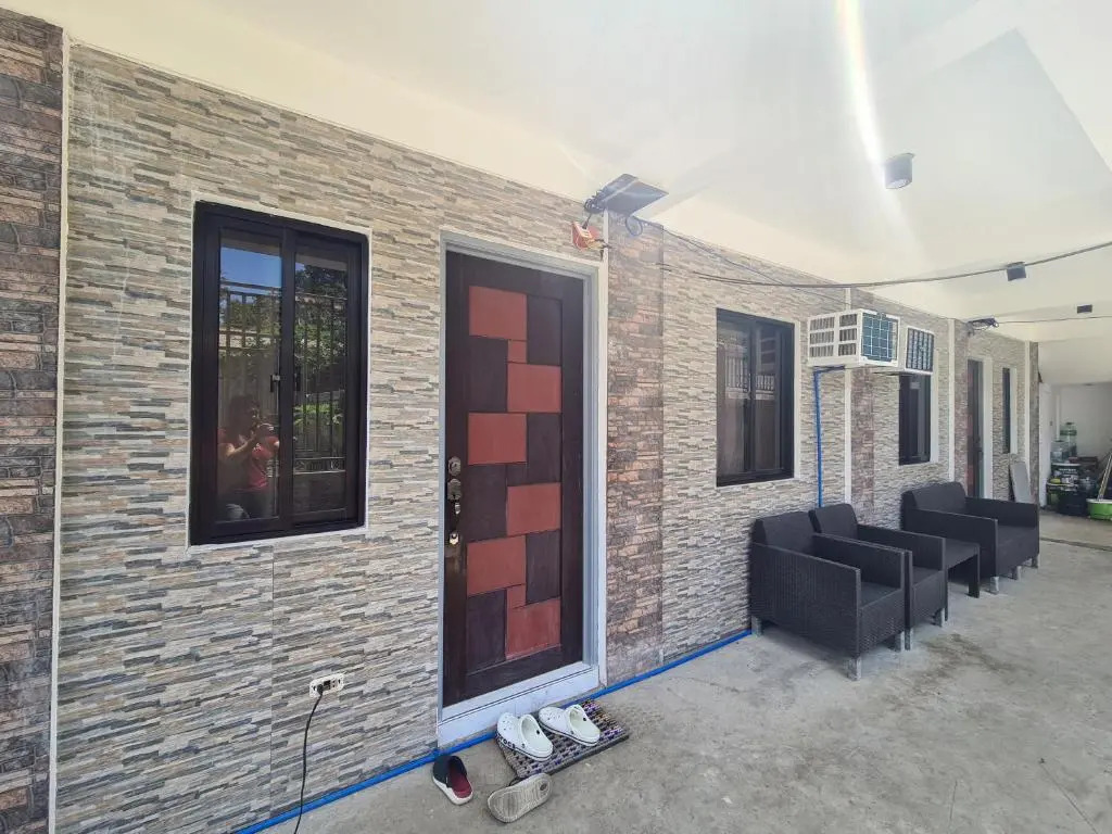 Tagaytay Staycation House by Bea & RM