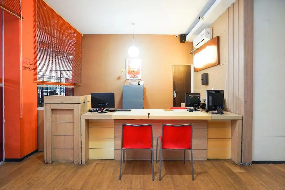 OYO 275 Hotel Kita