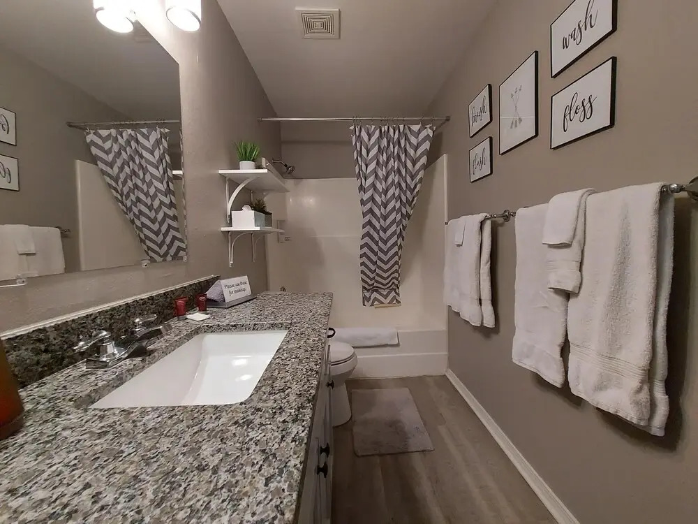 Placid Place Condo, Walk to Marina, Fishing & Boat Rentals