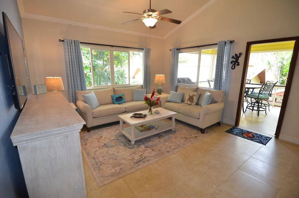 Casa Tortuga 2 Bedroom Home