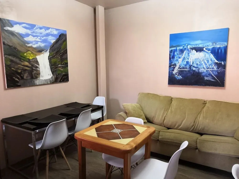 1 Hostal Galeria - Adults Only